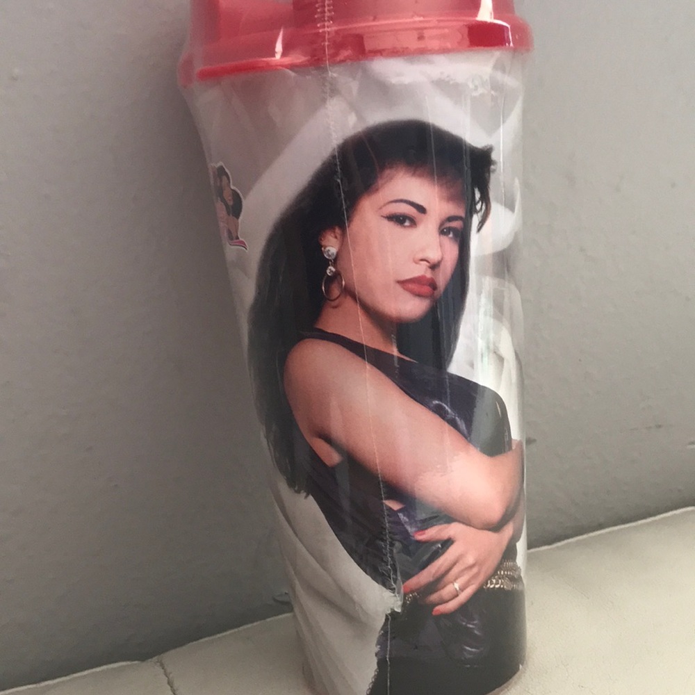 Selena cup
